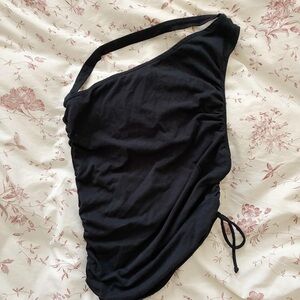 OAK + FORT asymmetrical cutout tank